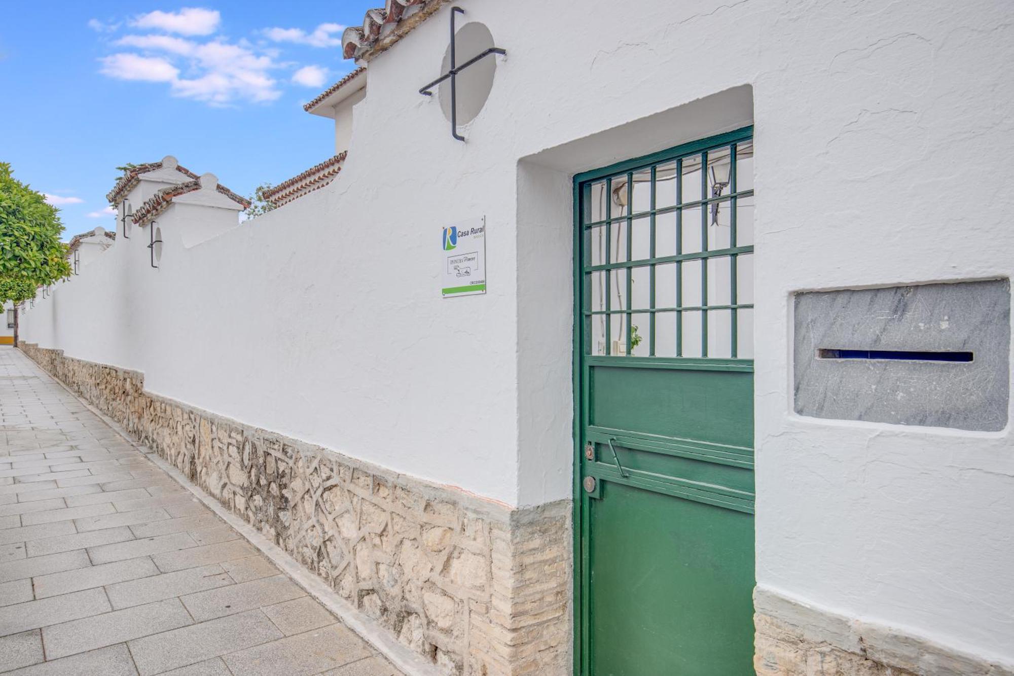 -Iponubahomes- Centrica Casa Con Jardin Y Chimenea バエナ エクステリア 写真